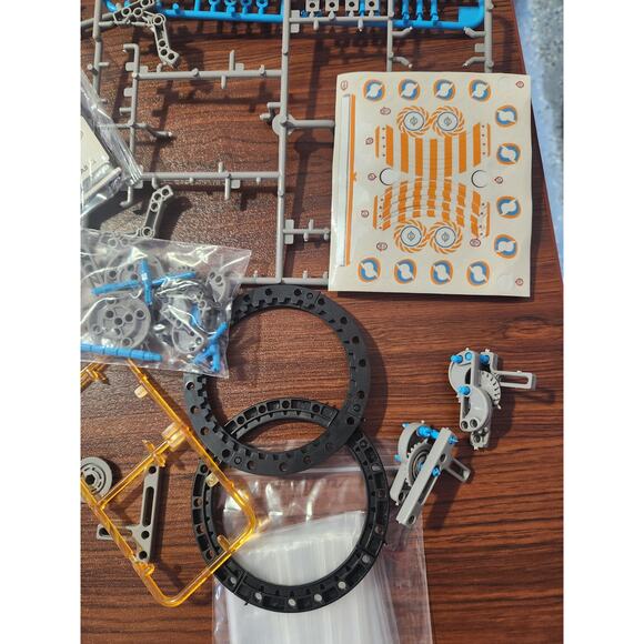 13 in 1 Solar Robot Kit - Picture 13 of 15